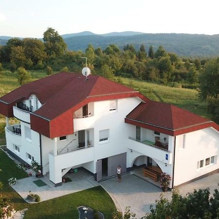Guest House Melody Drežnik Grad Εξωτερικό φωτογραφία