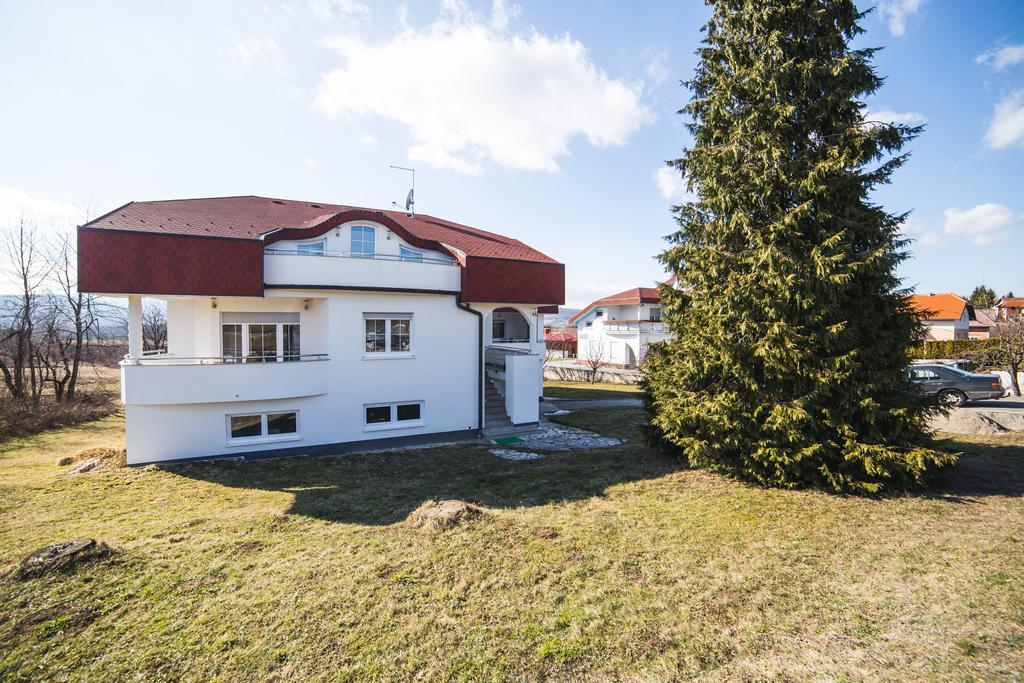 Guest House Melody Drežnik Grad Εξωτερικό φωτογραφία